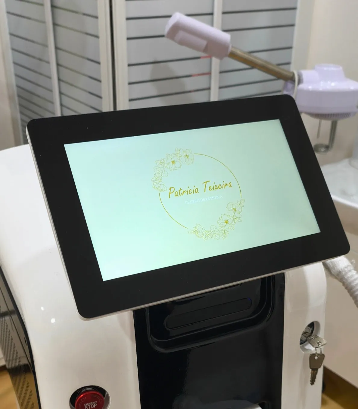 Equipamento laser tripla onda com interface digital em Amadora