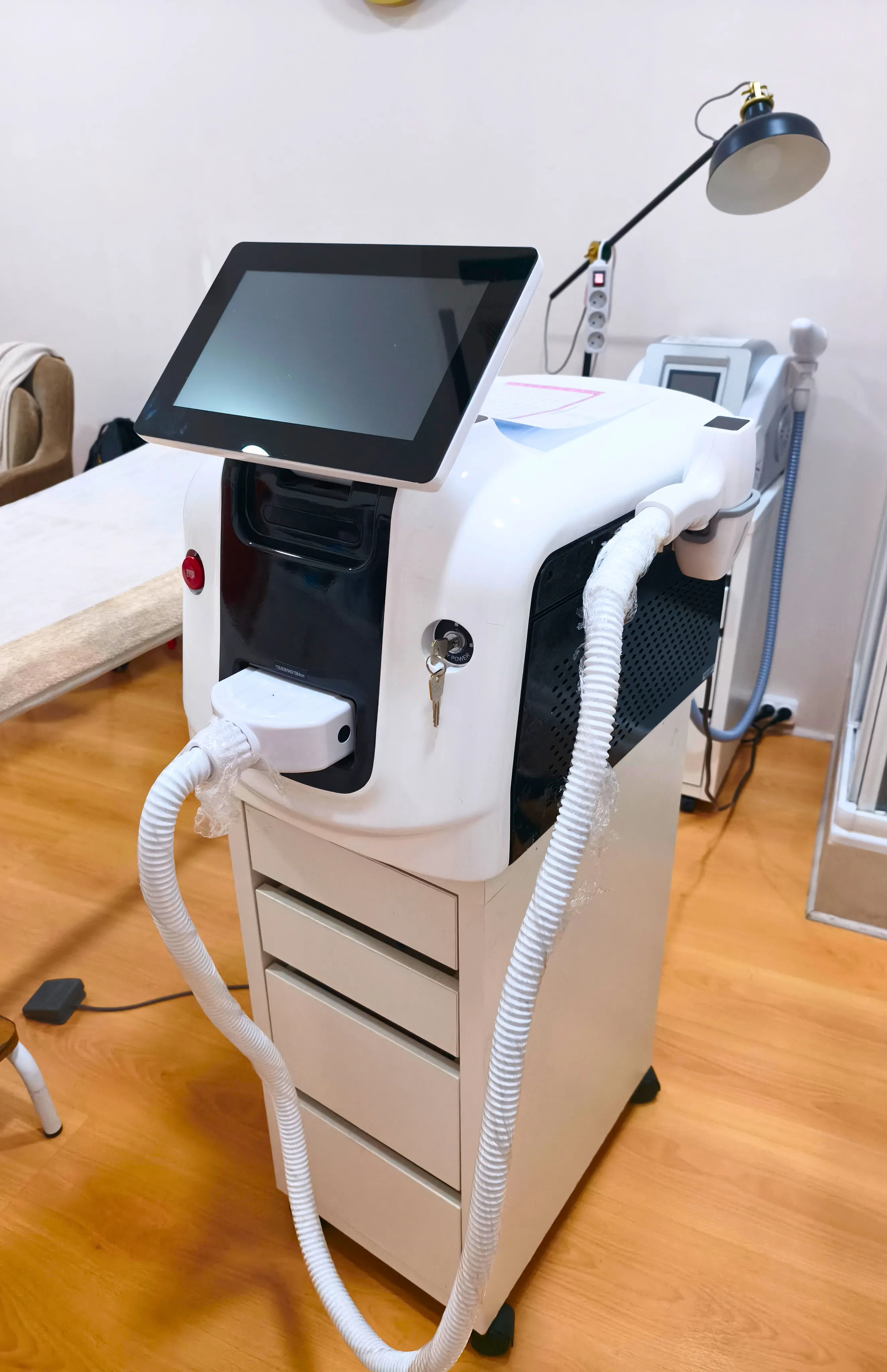 Máquina laser tripla onda Alexandrite Díodo NdYAG em Casal de São Brás